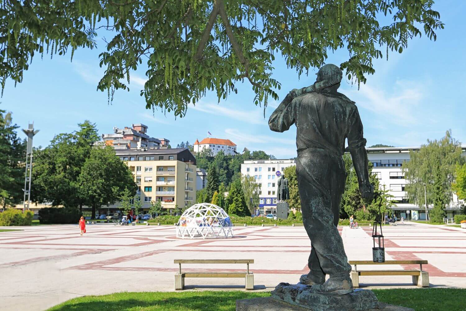 Spomenik Rudar, 1948 – 1952, bron